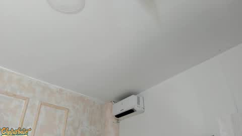 lila bailey  online show from 10-23-25, 07:34