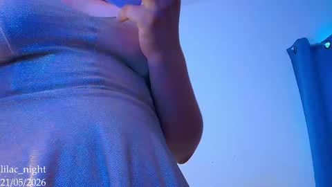 Snapshot of lilac_night chatting on 05-21-26, 04:36 Jen online show from 05-21-26, 04:36