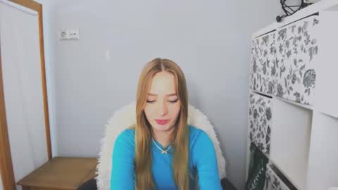 LiliaDesire online show from 12-04-24, 09:57