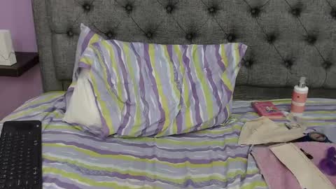 Lilasuni online show from 12-14-24, 08:51