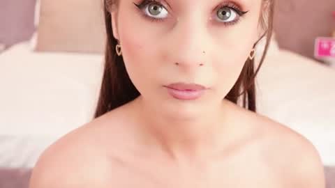 Dream Girl  online show from 07-14-26, 10:54