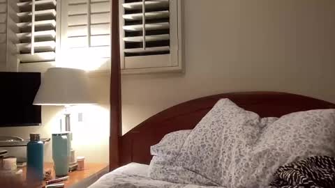 Snapshot of lilbi85_ chatting on 12-16-24, 12:26 lilbi85_ online show from 12-16-24, 12:26