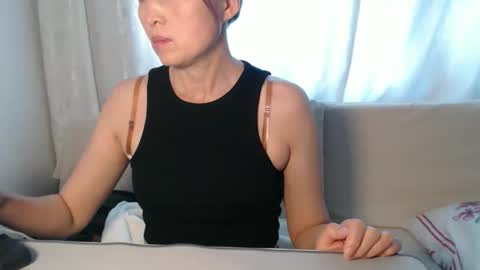 lilca23 online show from 10-22-25, 05:08