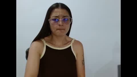 Snapshot of lilcoralinne_0 chatting on 06-04-26, 01:44 Valeri Villalobos IG villa lobosvaleri online show from 06-04-26, 01:44