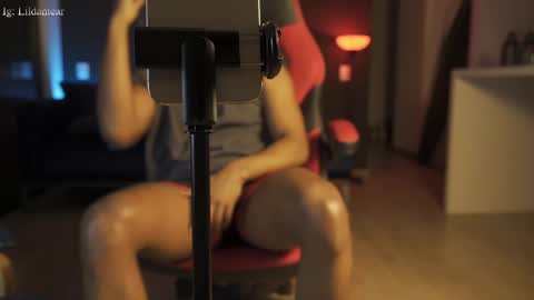 Snapshot of lildantear chatting on 09-18-25, 11:18 Dante online show from 09-18-25, 11:18