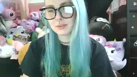 Snapshot of lilemmy1999 chatting on 02-25-25, 05:25 emily ryanson online show from 02-25-25, 05:25