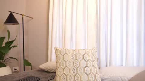 Lili  online show from 03-02-26, 12:34