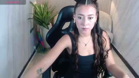 lili_mint_tf online show from 04-22-26, 04:26