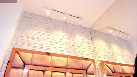 Snapshot of lilian_starfire chatting on 11-26-25, 08:21 LILIAN online show from 11-26-25, 08:21