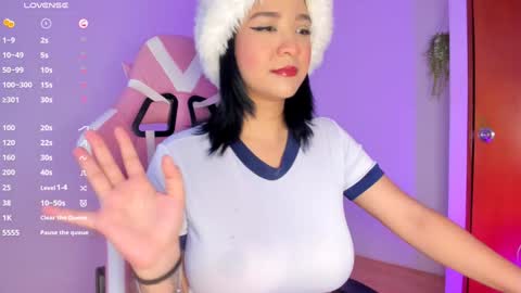 Snapshot of lilian_vergara chatting on 12-27-24, 09:54 holis soy lily chang no olvides el pulgar arriba es muy importante para mi 3 independent model online show from 12-27-24, 09:54