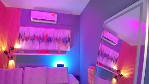 holis soy lily chang no olvides el pulgar arriba es muy importante para mi 3 independent model online show from 03-12-26, 07:42