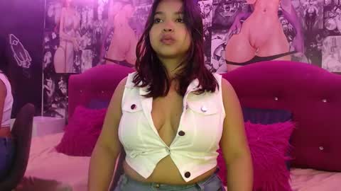 Snapshot of liliana_pink chatting on 11-10-25, 12:04 liliana online show from 11-10-25, 12:04