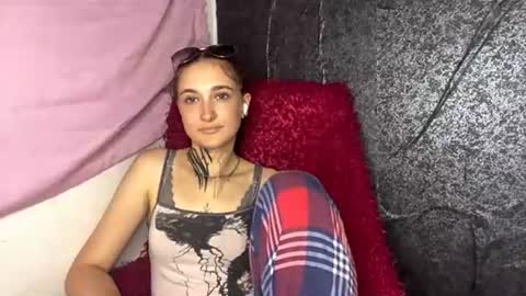Lily online show from 06-28-26, 03:51