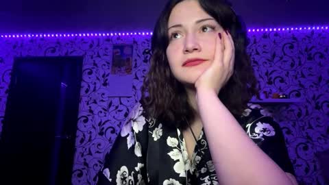 Lili online show from 11-11-25, 05:13