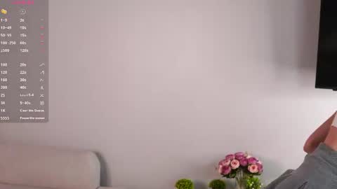 Snapshot of lilianbickford chatting on 06-14-26, 03:03 Hi I am Luna online show from 06-14-26, 03:03