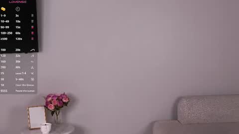 Snapshot of lilianbickford chatting on 06-21-26, 03:03 Hi I am Luna online show from 06-21-26, 03:03
