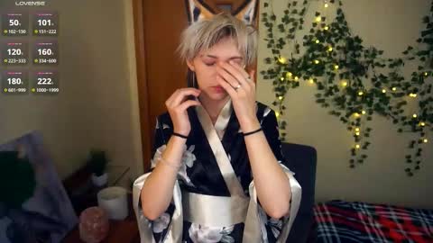 Lilian online show from 09-12-25, 07:52