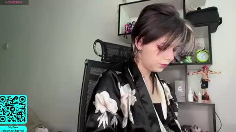 Lilian online show from 07-04-26, 07:03