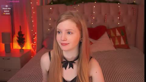 Snapshot of lilianhoward chatting on 01-12-26, 12:10 Lilian online show from 01-12-26, 12:10