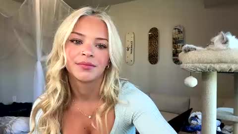 Snapshot of lilianjadee chatting on 07-28-26, 11:04 lilianjadee online show from 07-28-26, 11:04