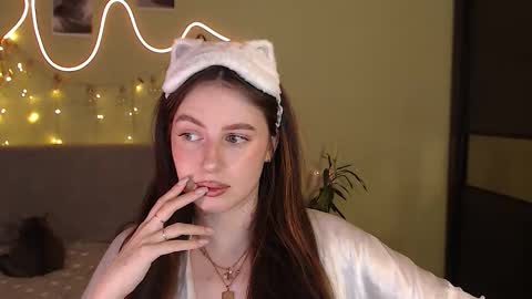 Lilu online show from 09-18-25, 11:40