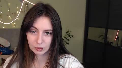 Lilu online show from 11-27-25, 10:23