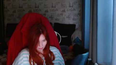 Snapshot of liliawoolf chatting on 02-15-25, 12:22 liliawoolf online show from 02-15-25, 12:22