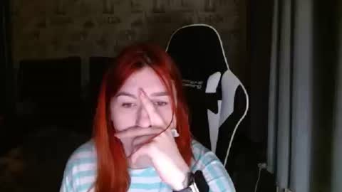 Snapshot of liliawoolf chatting on 02-16-25, 04:53 liliawoolf online show from 02-16-25, 04:53
