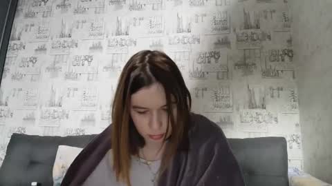 Snapshot of liliawoolf chatting on 09-27-25, 06:02 liliawoolf online show from 09-27-25, 06:02
