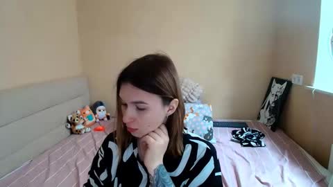 Snapshot of liliawoolf chatting on 09-29-25, 12:21 liliawoolf online show from 09-29-25, 12:21