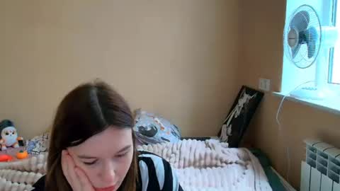 Snapshot of liliawoolf chatting on 10-07-25, 10:34 liliawoolf online show from 10-07-25, 10:34
