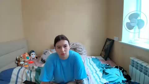 Snapshot of liliawoolf chatting on 10-11-25, 08:13 liliawoolf online show from 10-11-25, 08:13