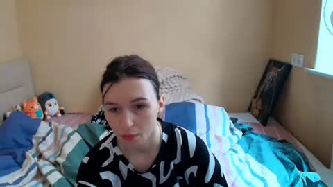 Snapshot of liliawoolf chatting on 10-12-25, 08:35 liliawoolf online show from 10-12-25, 08:35