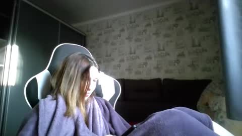 liliawoolf online show from 11-06-25, 06:03