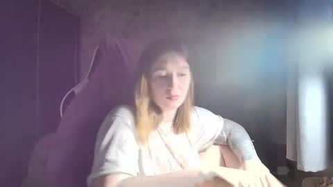 liliawoolf online show from 12-14-25, 03:17