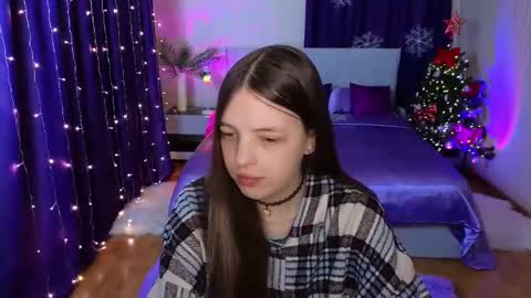 Lili Bakery online show from 12-17-24, 03:50