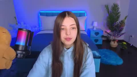 Lili Bakery online show from 10-13-25, 02:33