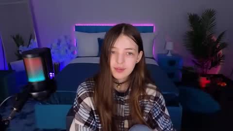 Lili Bakery online show from 12-19-25, 02:40