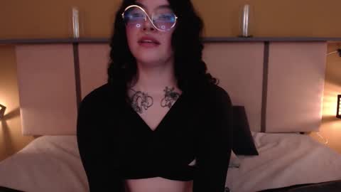  Lili  online show from 11-07-25, 03:01