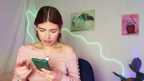 Snapshot of lilicum301 chatting on 06-04-26, 06:19 your love online show from 06-04-26, 06:19