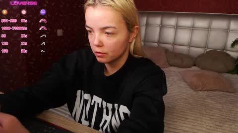 Lilie online show from 02-08-25, 05:29