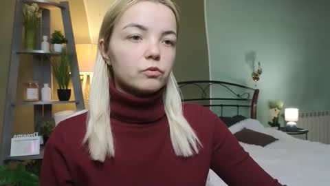 Lilie online show from 02-15-25, 08:00