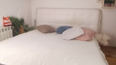 Lilie online show from 03-03-25, 01:09