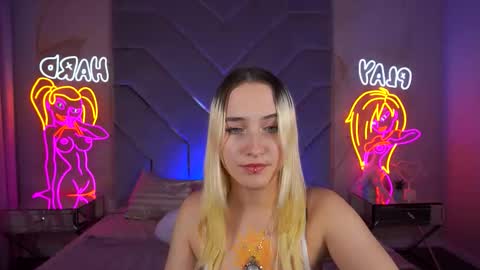 lilielfie online show from 11-30-25, 10:36