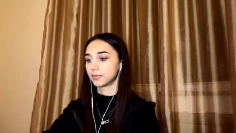 Snapshot of lilihalvorsen chatting on 11-07-25, 10:10 Lina online show from 11-07-25, 10:10