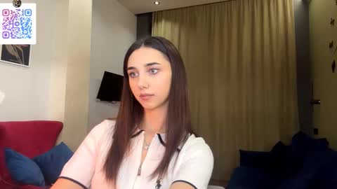 Lina online show from 01-11-26, 10:04