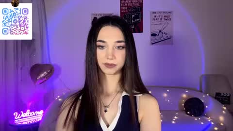 Lina online show from 06-20-26, 10:12