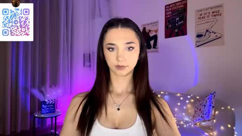 Lina online show from 06-25-26, 10:14