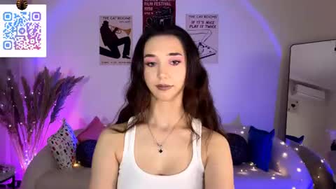 Lina online show from 06-30-26, 10:11