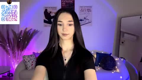 Lina online show from 07-05-26, 10:28